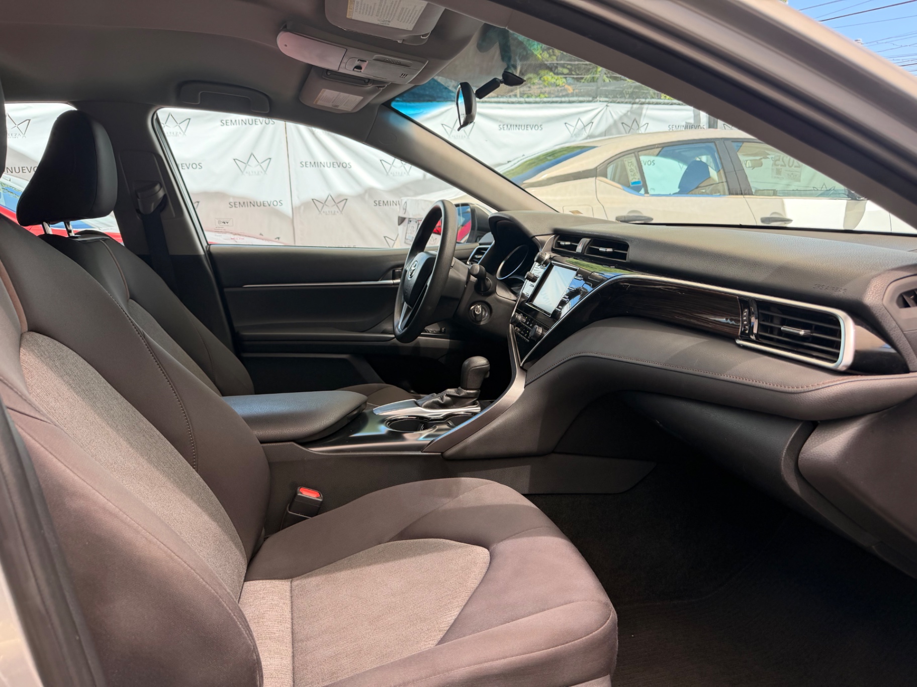 2018 Toyota Camry LE  miniatura 8