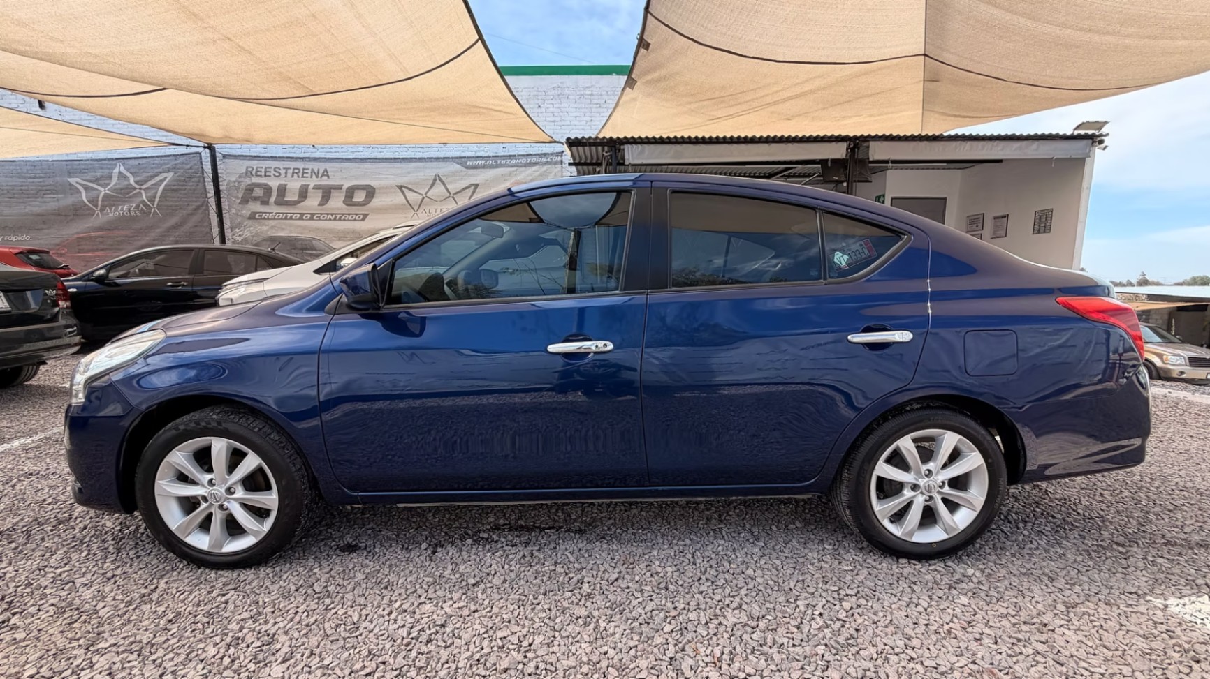 2018 Nissan Versa Advance Mt miniatura 8