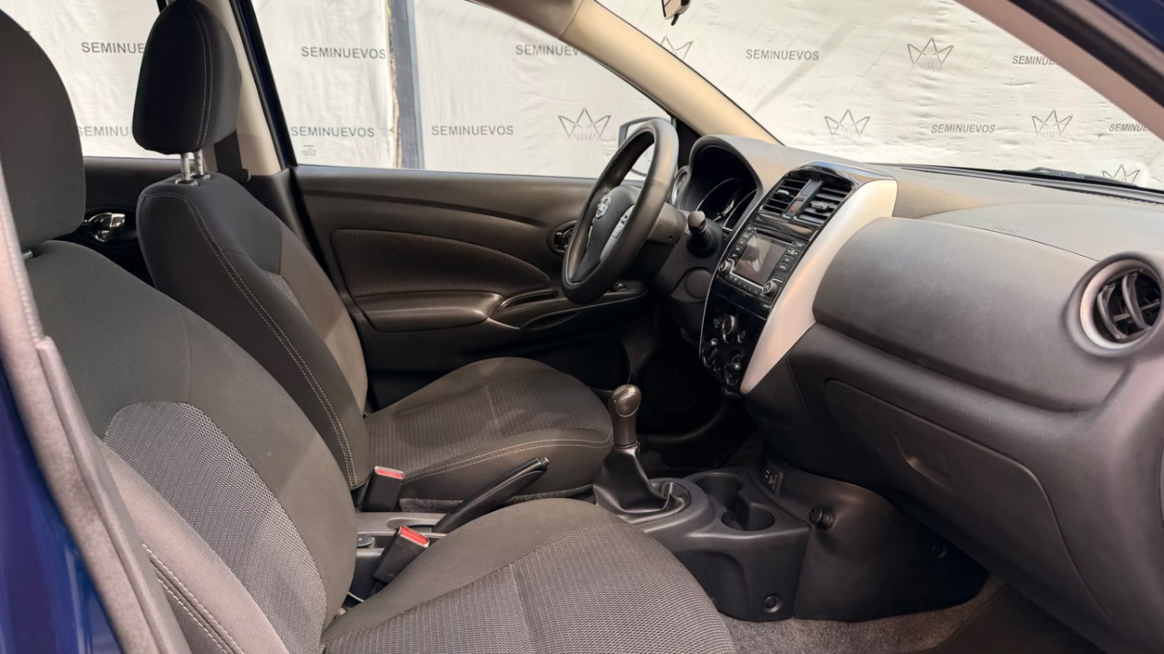 2018 Nissan Versa Advance Mt miniatura 11
