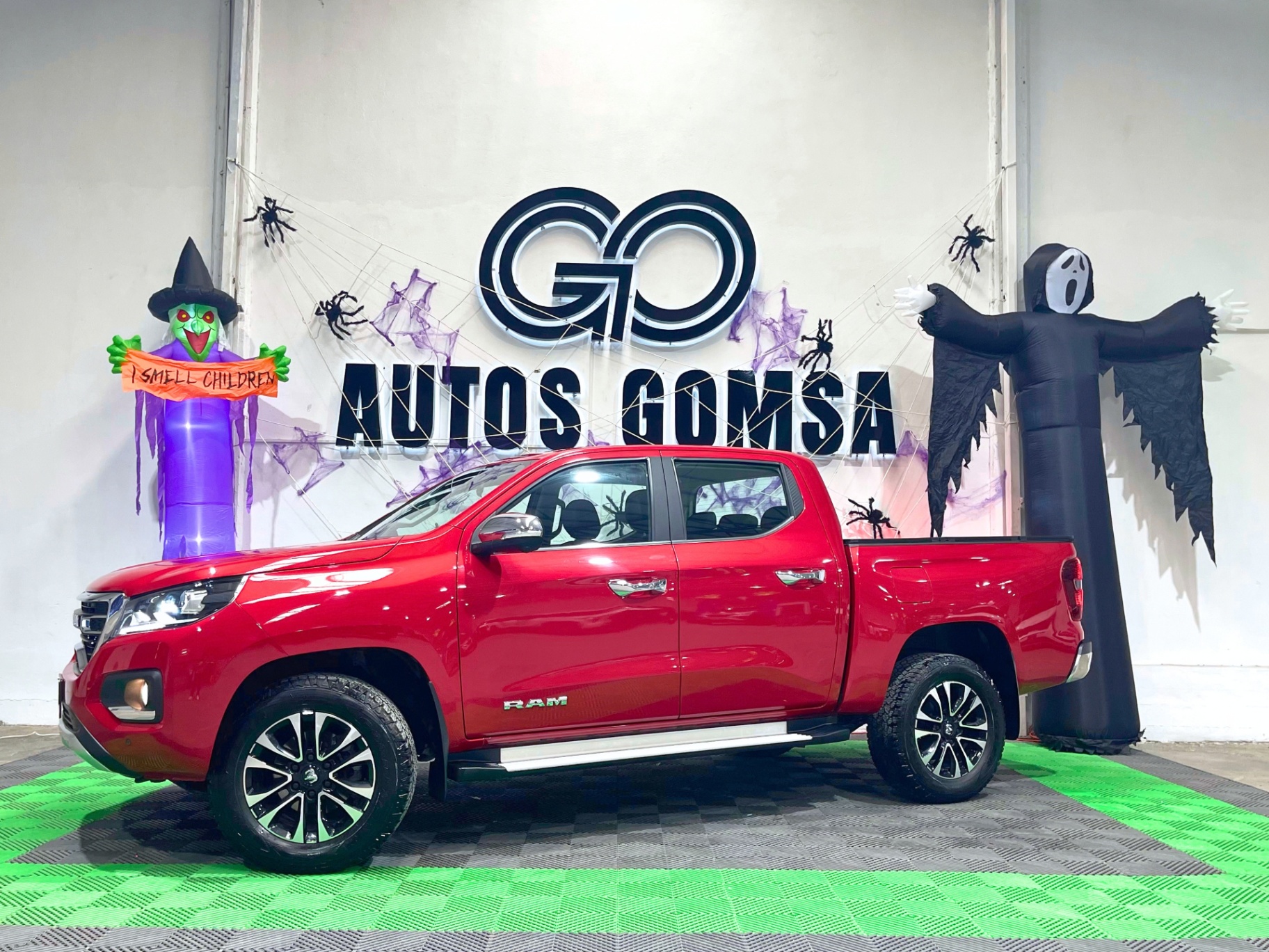 RAM 1200 Laramie Crew Cab 2025 seminuevo en Monterrey — $514,900 — foto 1
