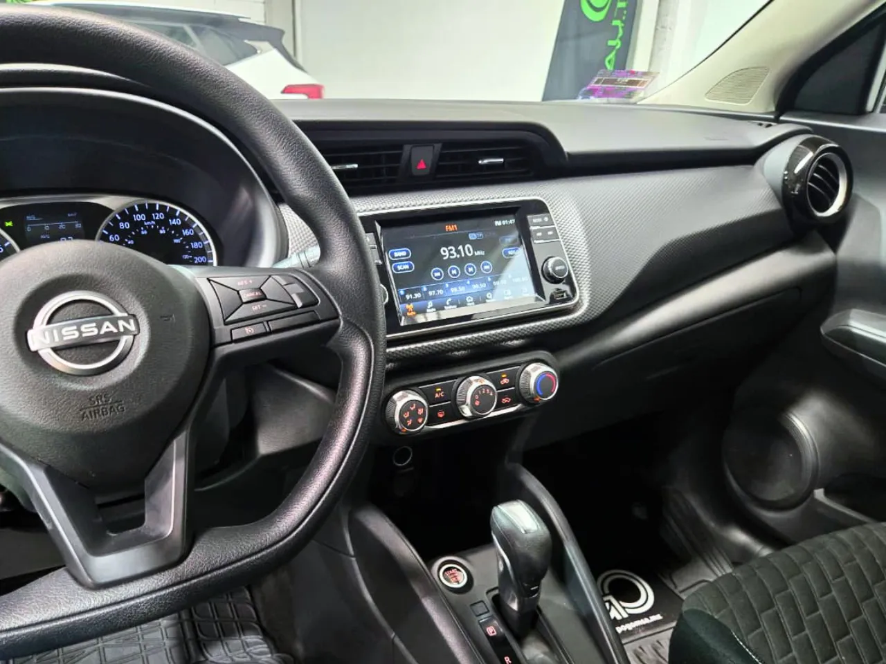 Nissan Kicks Advance CVT 2024 thumbnail 2