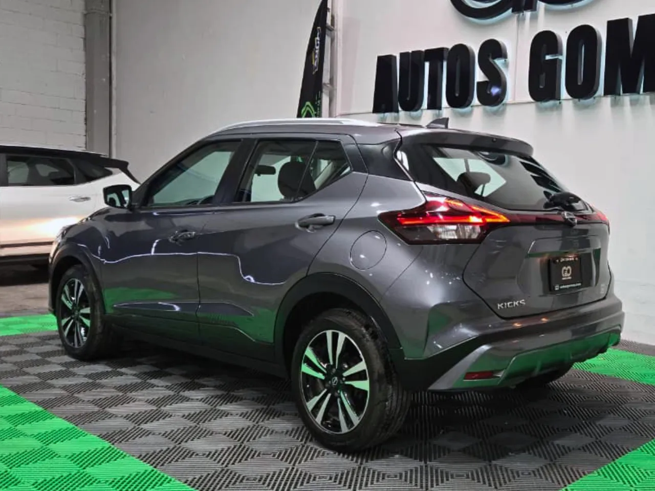 Nissan Kicks Advance CVT 2024 thumbnail 8