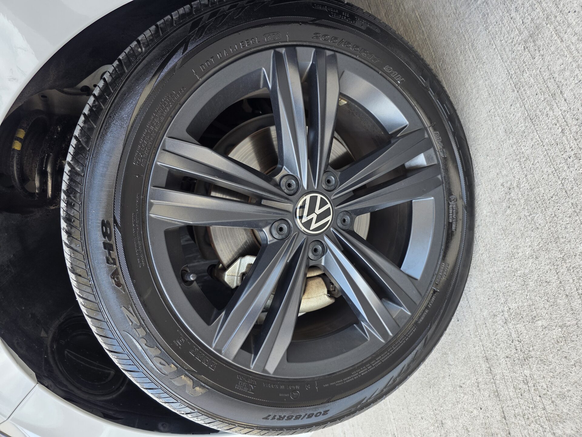2024 Volkswagen Jetta Sportline_ thumbnail 4