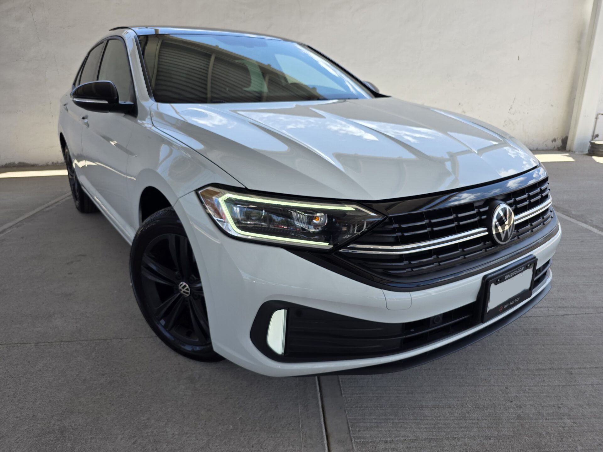 2024 Volkswagen Jetta Sportline_ thumbnail 5