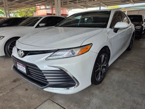 2021 Toyota CAMRY XLE