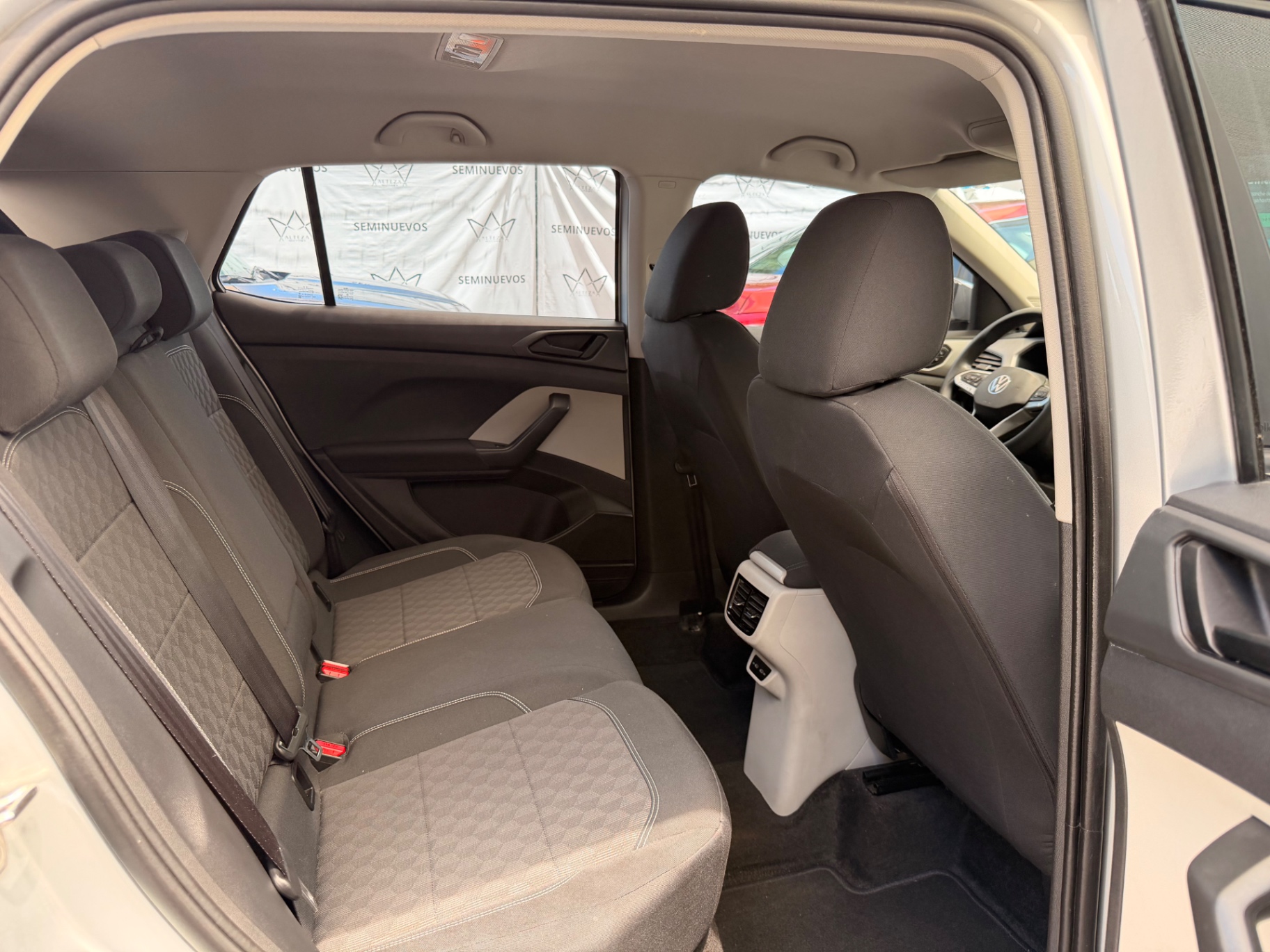 2023 Volkswagen Taigun 1.0 TSI Trendline  miniatura 9