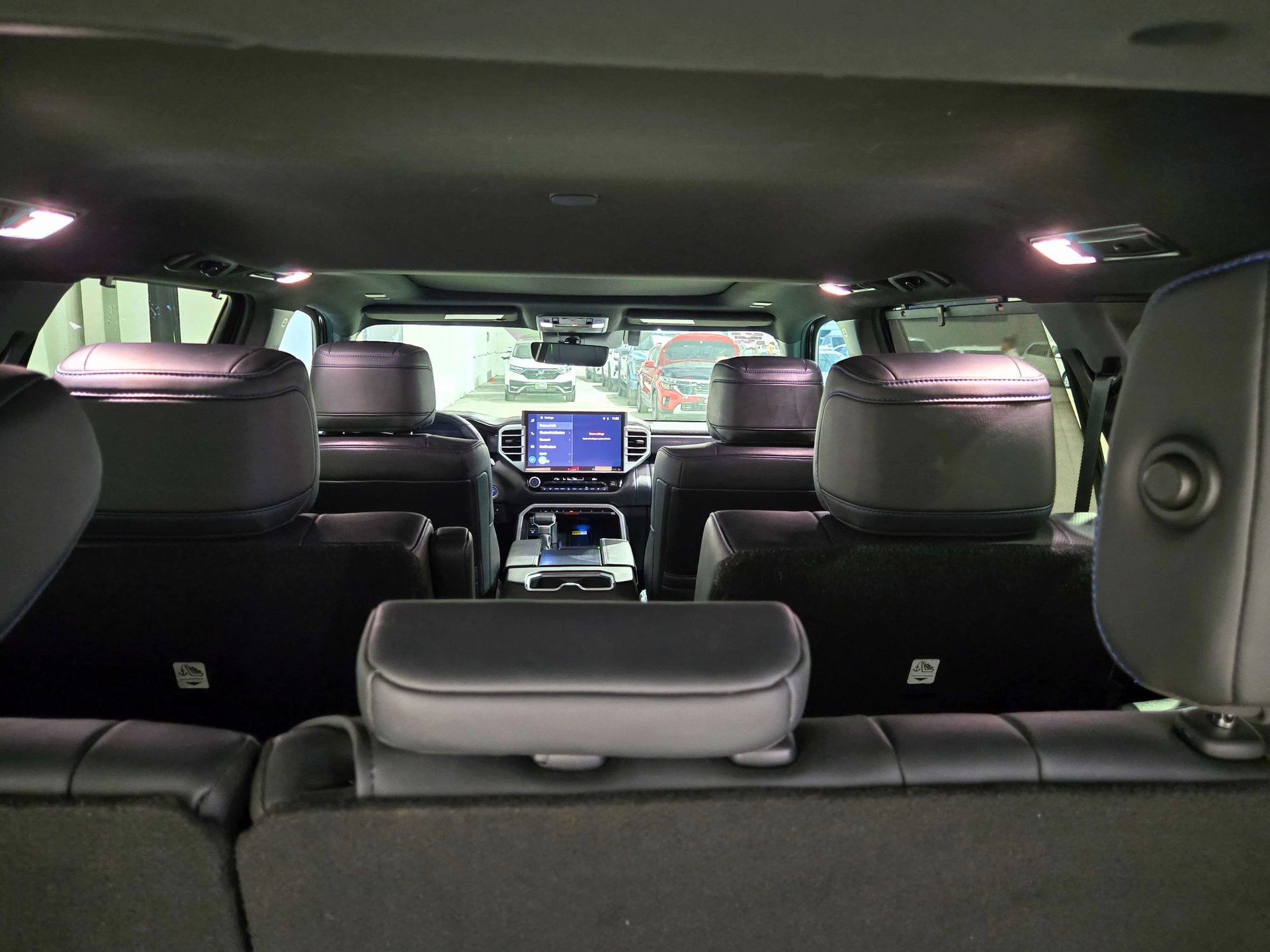 Toyota Sequoia Platinum Híbrida 2024 thumbnail 10