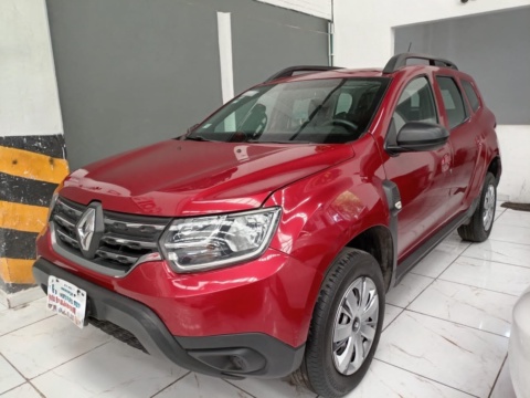 2023 Renault Duster Intens