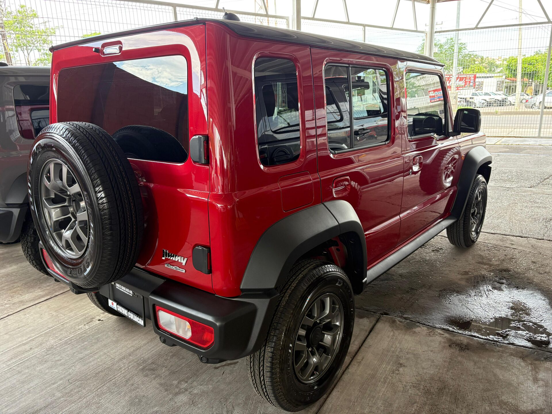 2024 Suzuki Jimny thumbnail 2