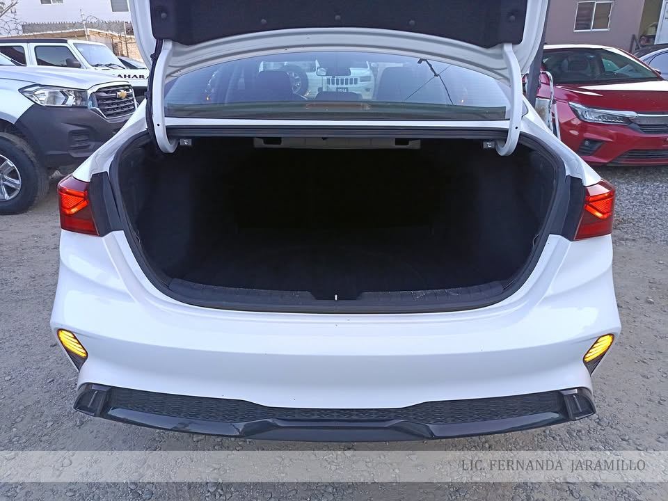 2021 Kia Forte LX foto 11