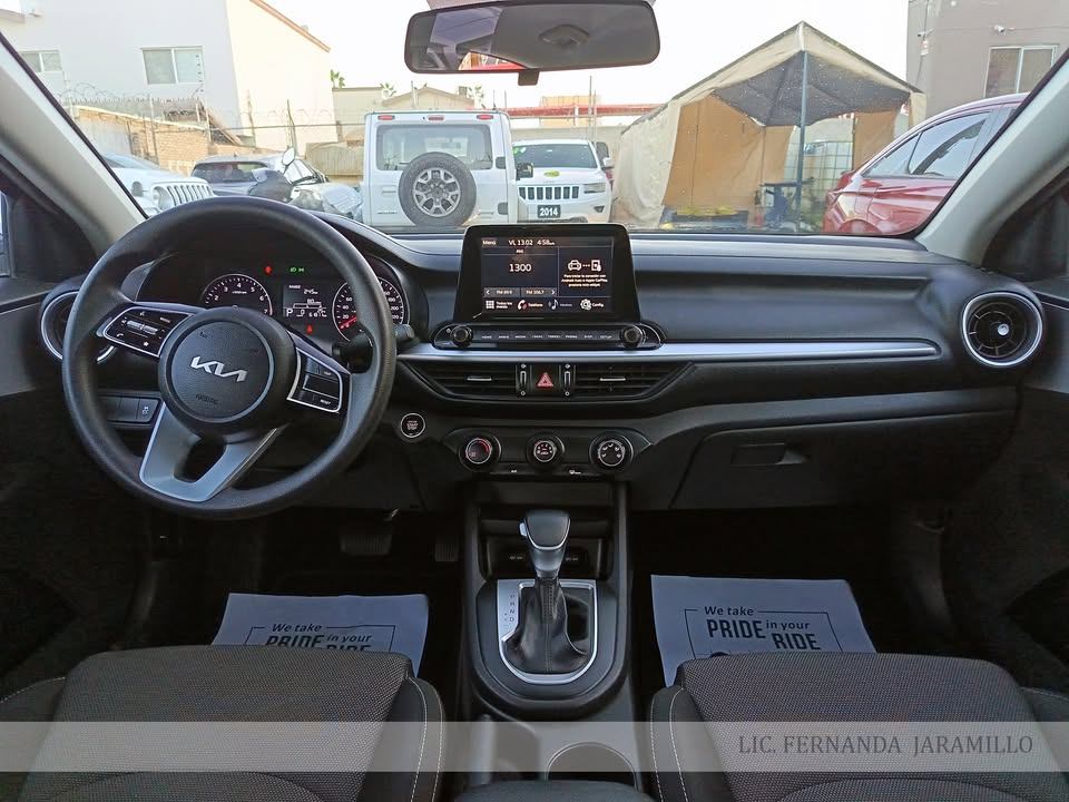 2021 Kia Forte LX foto 10