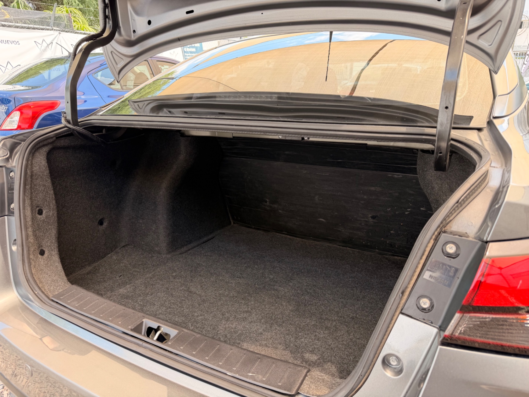 2020 Nissan Versa Sense Mt miniatura 11