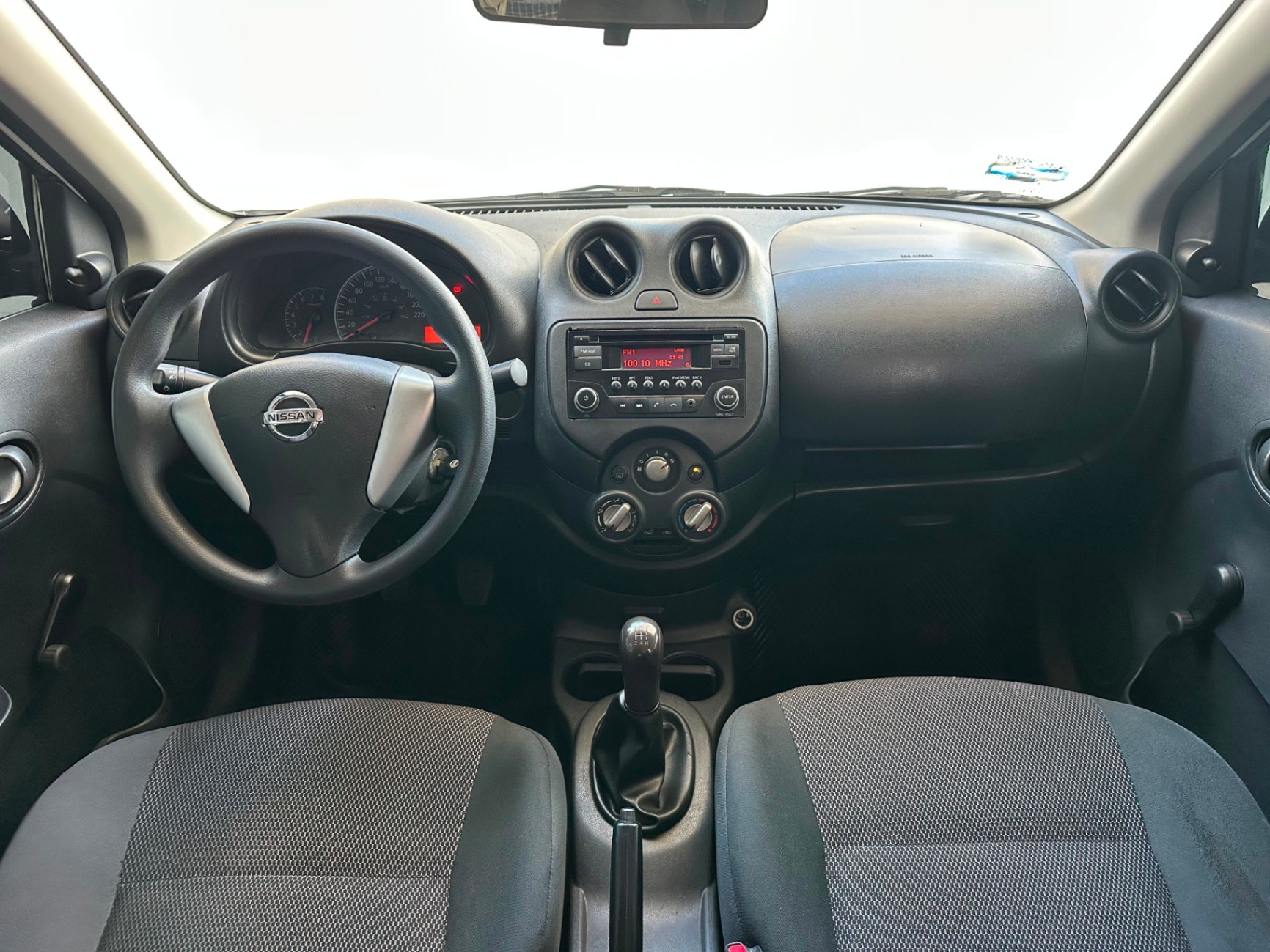 2020 Nissan VERSA V-DRIVE thumbnail 5
