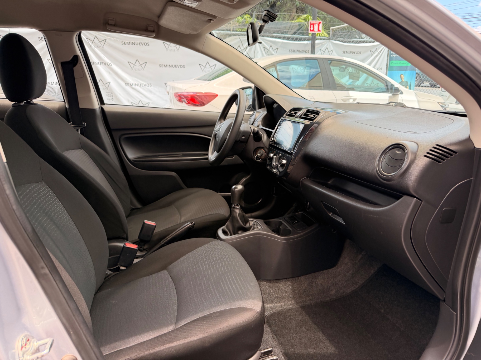 2023 Mitsubishi Mirage GLX miniatura 8