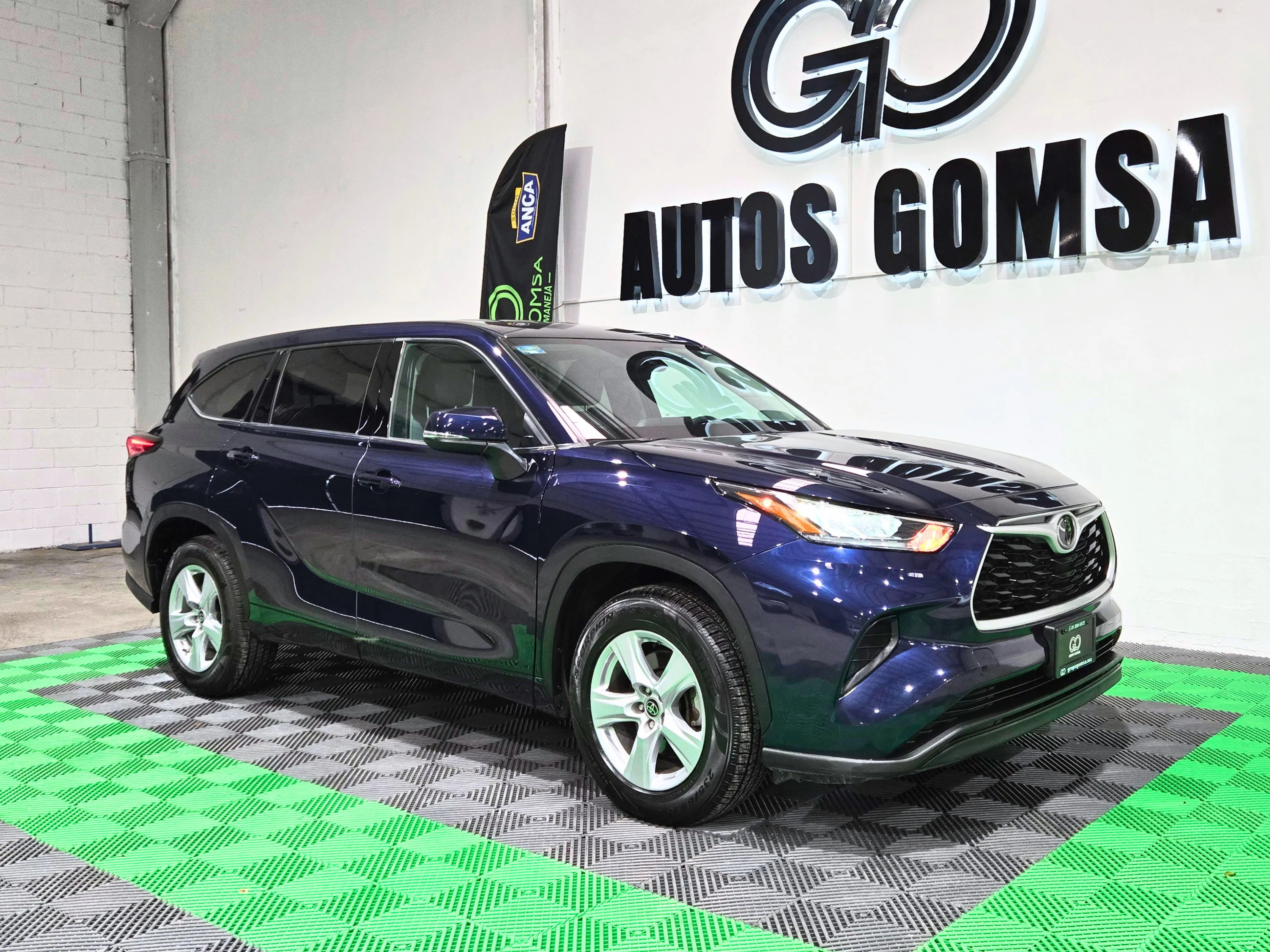 Toyota Highlander LE 2022 thumbnail 5