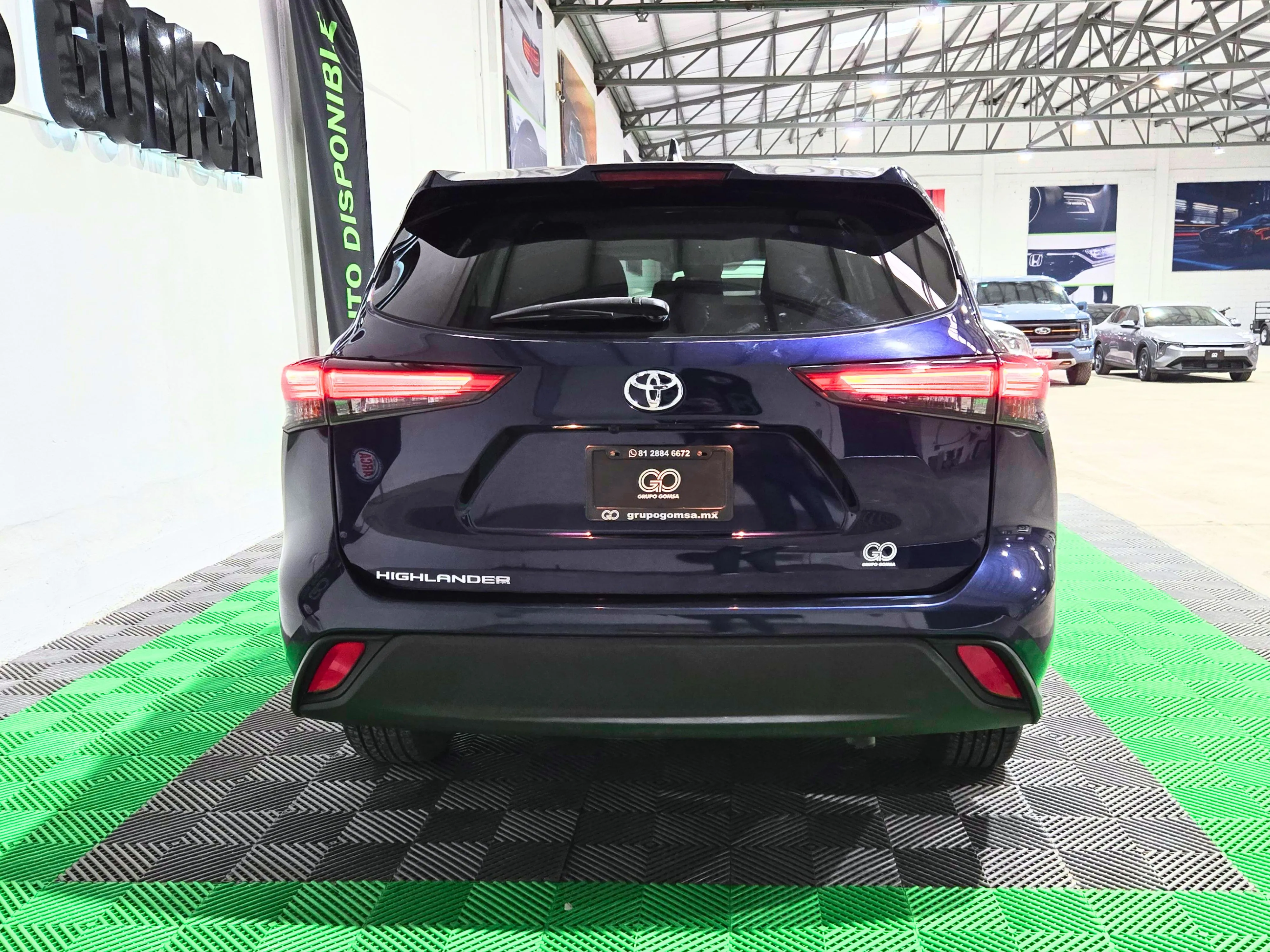 Toyota Highlander LE 2022 thumbnail 8