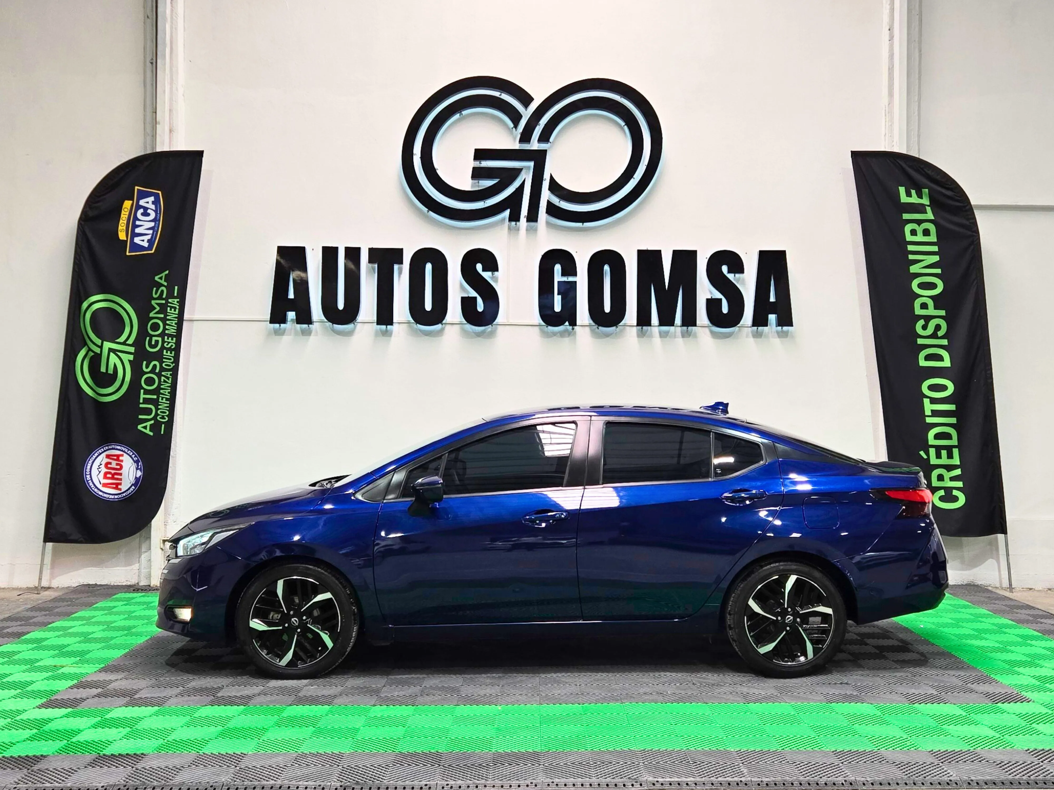 Nissan Versa Exclusive 2024 thumbnail 5