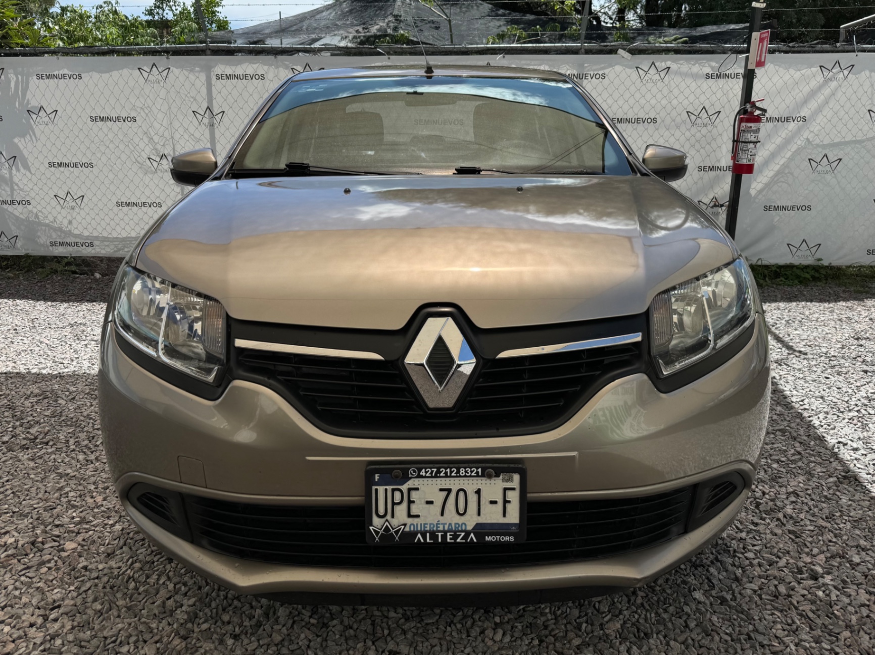 2016 Renault Logan Expression At  miniatura 2