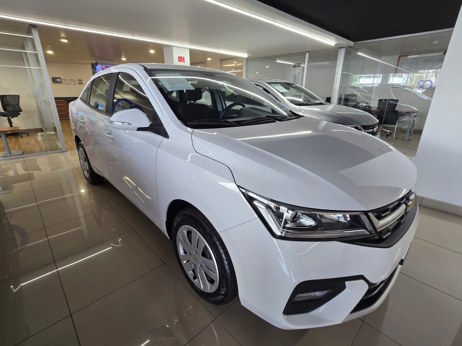 Chevrolet Aveo LS SEDAN 2026 4