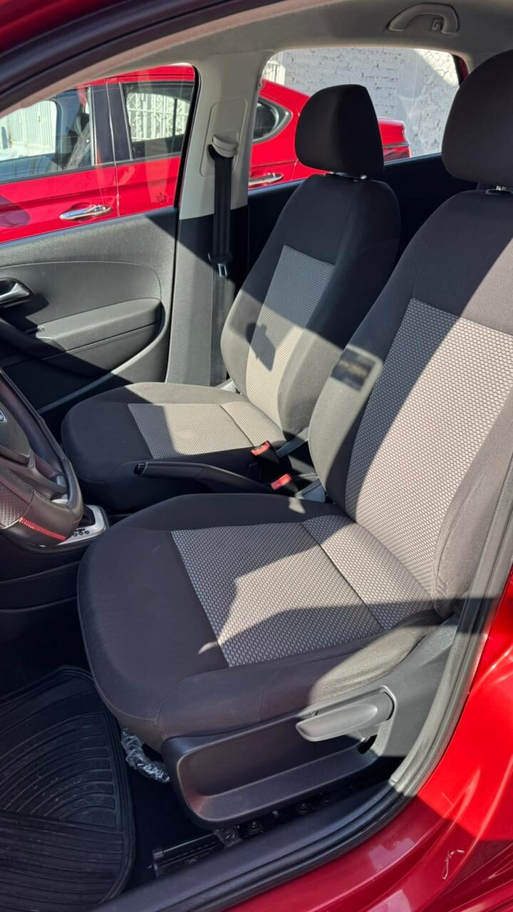 2020 Volkswagen Vento Startline_ thumbnail 4