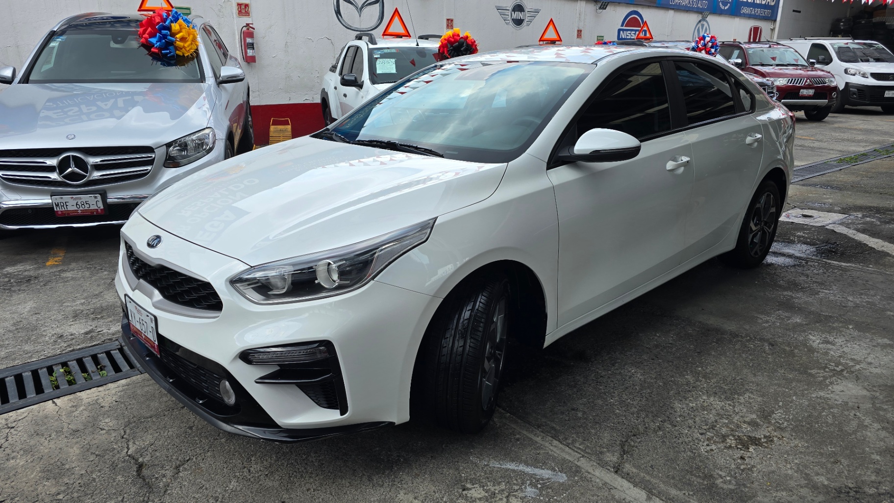 Kia Forte 2021 - Blanco