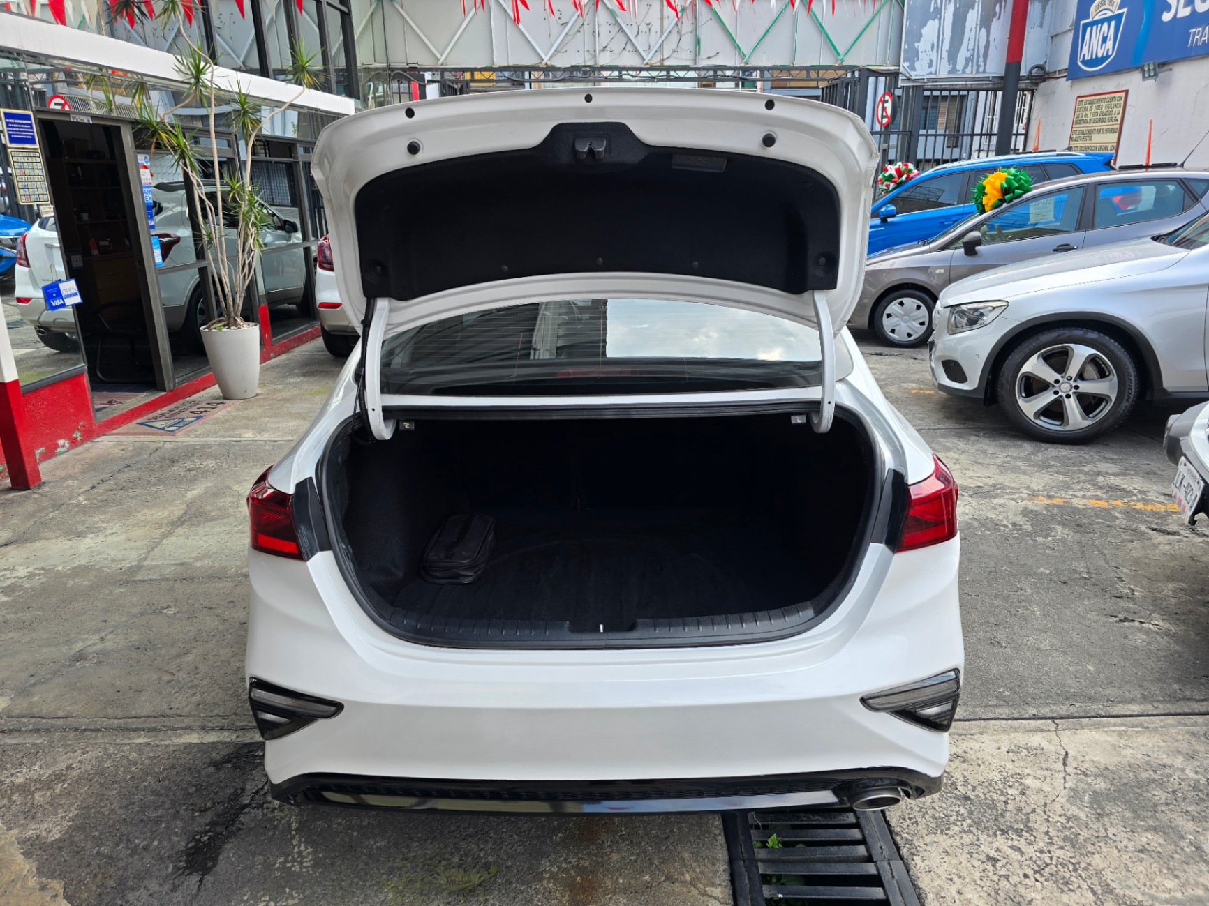 Kia Forte - imagen 11