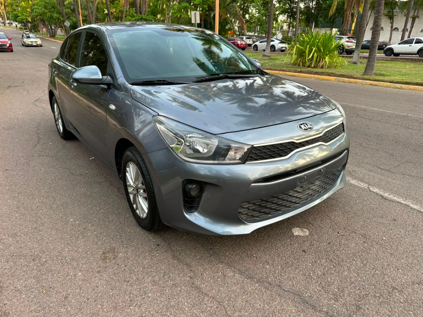 2019 Kia RIO LX thumbnail 4