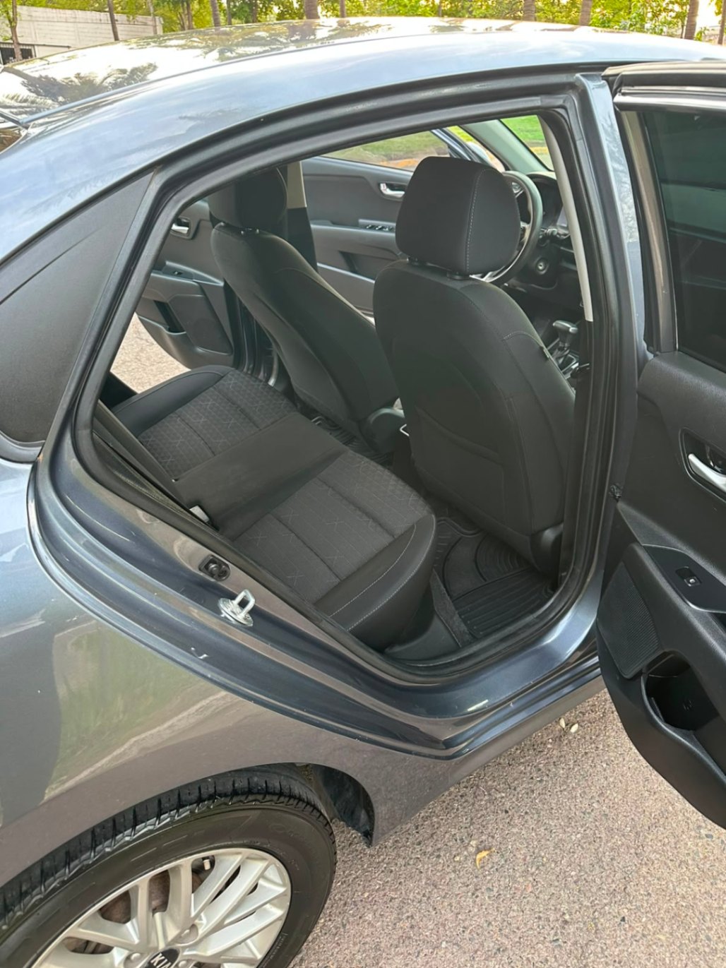 2019 Kia RIO LX thumbnail 5