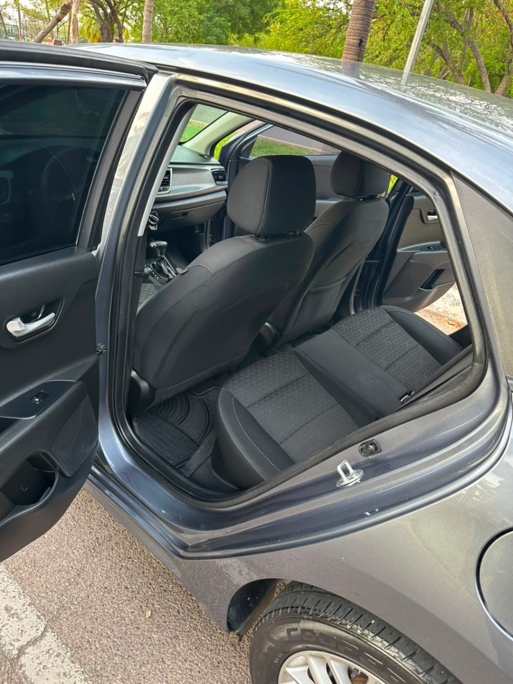 2019 Kia RIO LX thumbnail 6