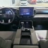 Toyota Tundra Limited HEV 2025 seminuevo en Monterrey — $1,149,900 thumbnail 6