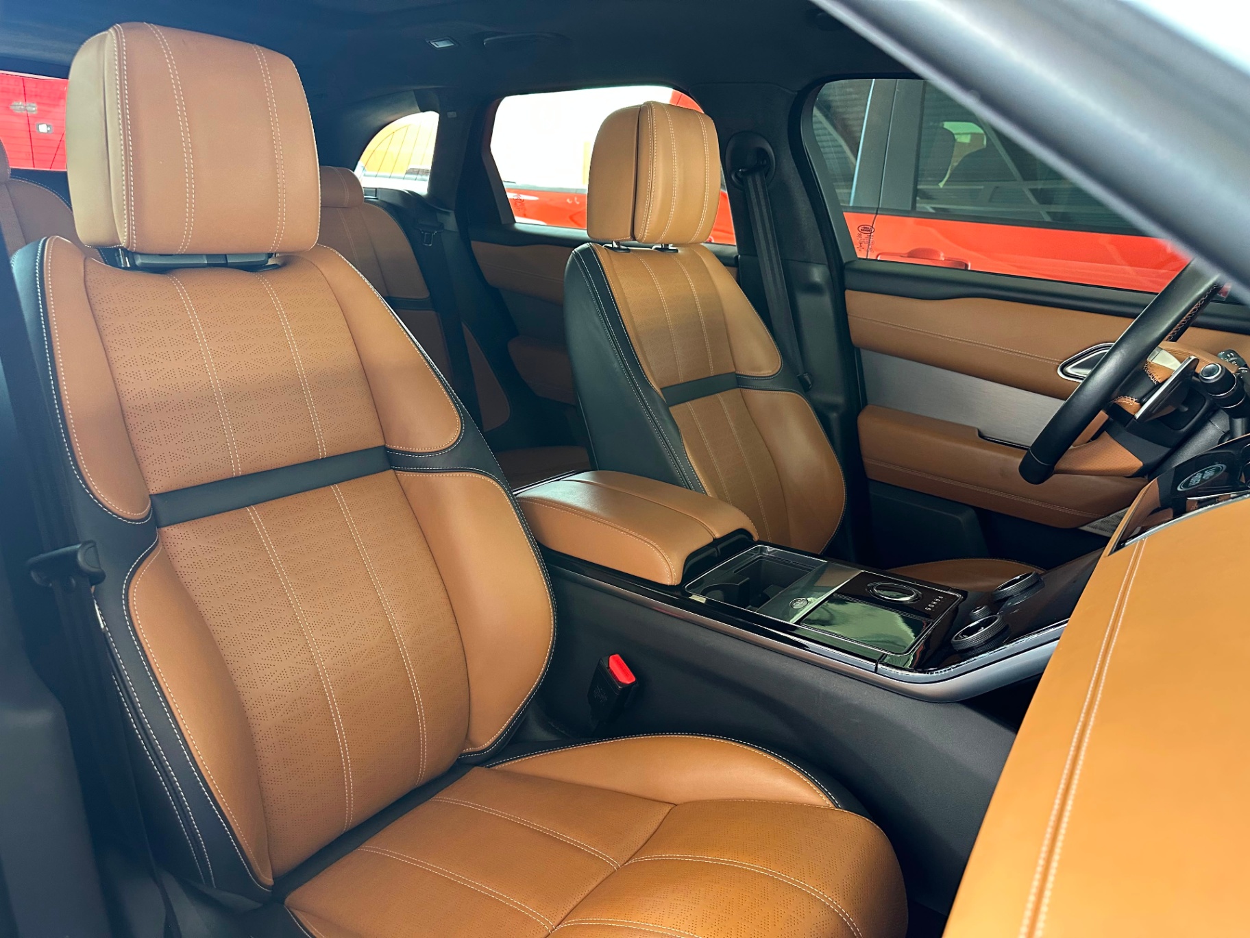 2019 Land Rover velar  thumbnail 6
