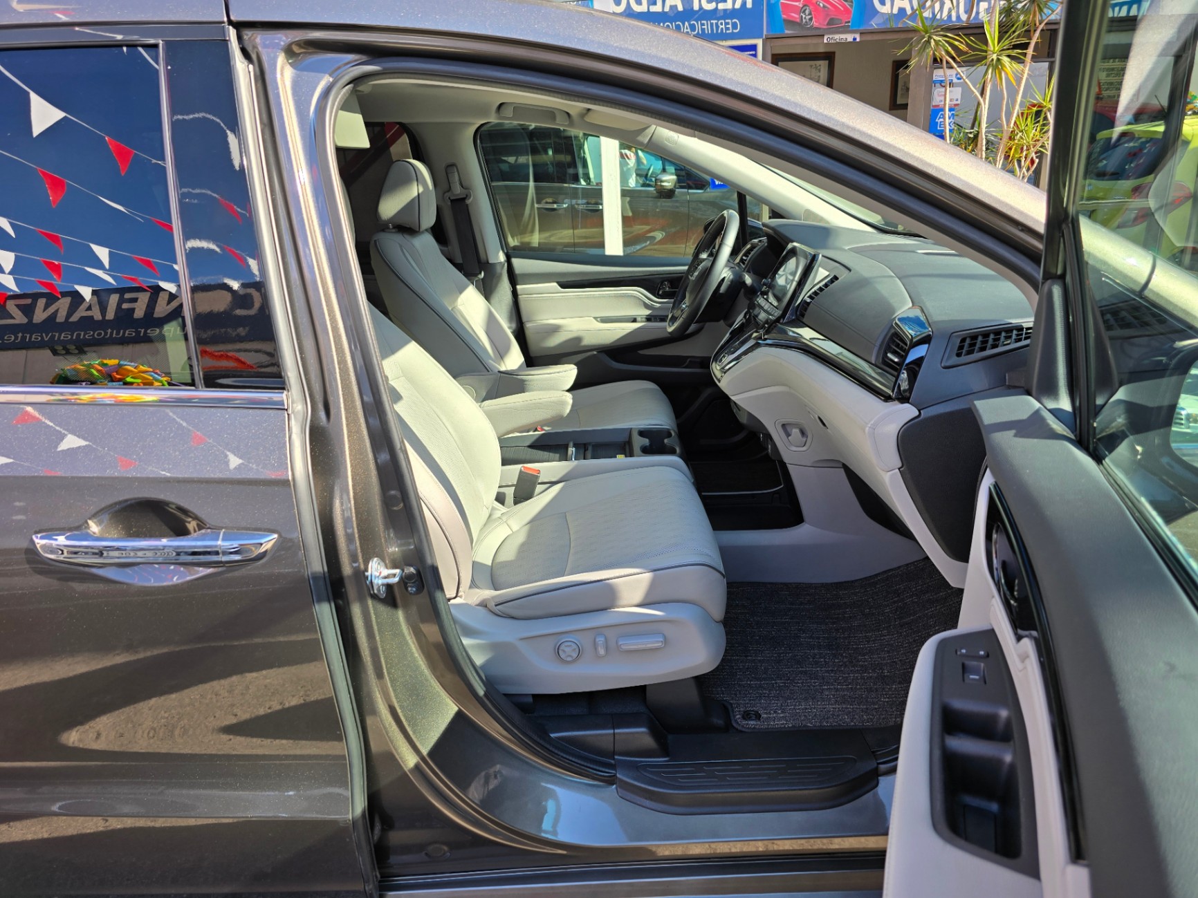 Honda Odyssey Touring - imagen 6