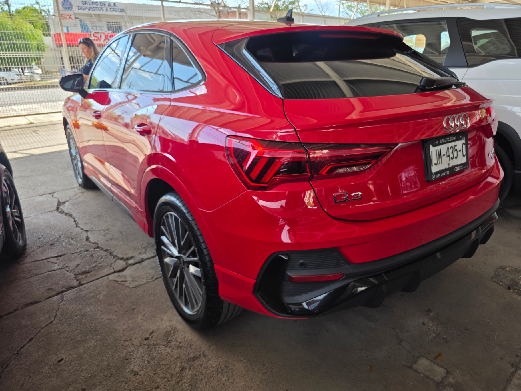 2023 Audi Q3 S LINE thumbnail 4