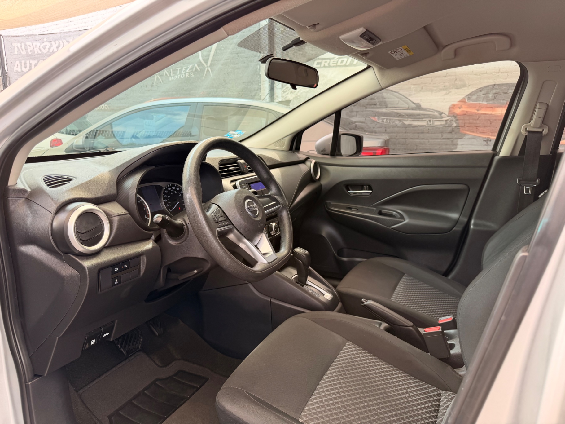 2021 Nissan Versa Sense At miniatura 6