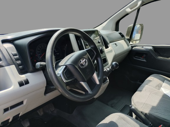 Toyota HIACE PANEL CARGA 2020 miniatura 4