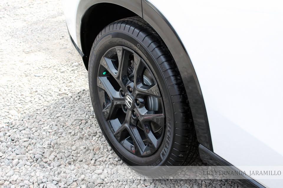 2025 Honda HR-V Touring foto 8