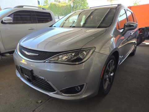 2017 Chrysler Pacifica_