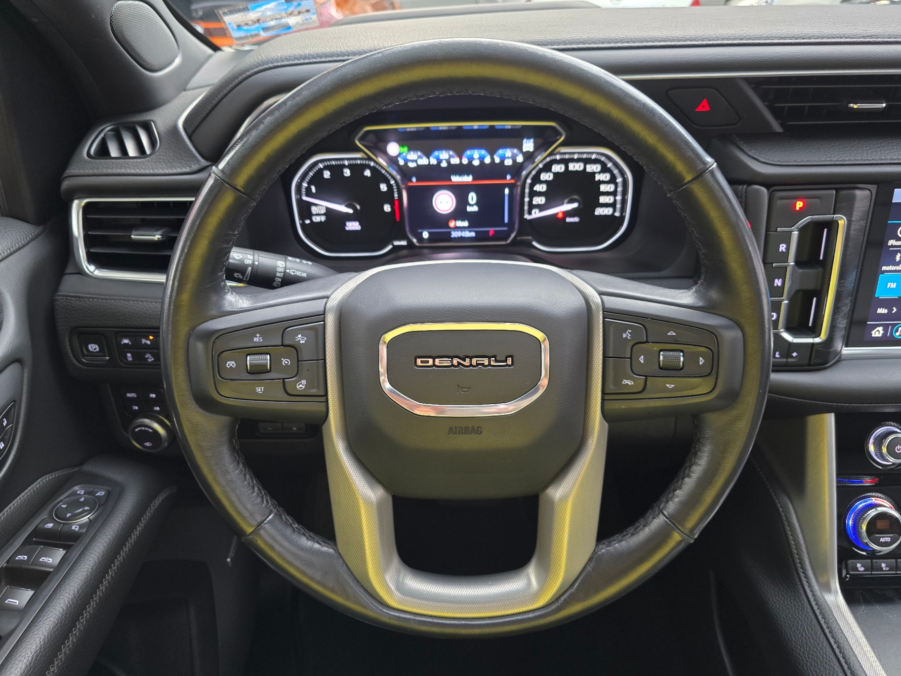 GMC Yukon Denali XL - imagen 7