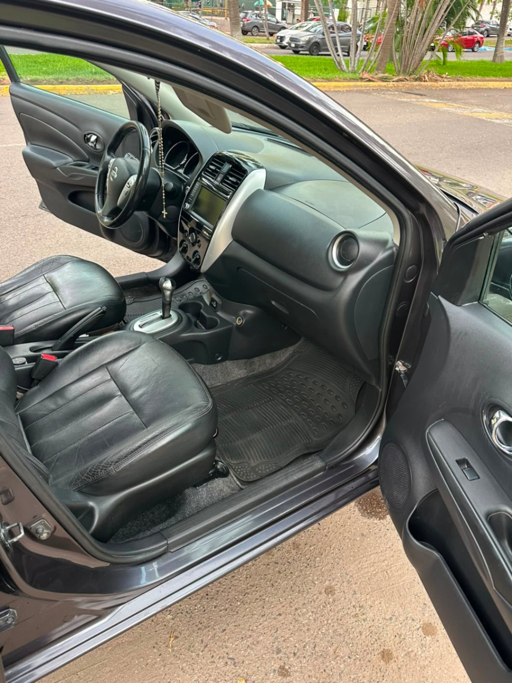 2019 Nissan VERSA EXLCUSIVE thumbnail 7
