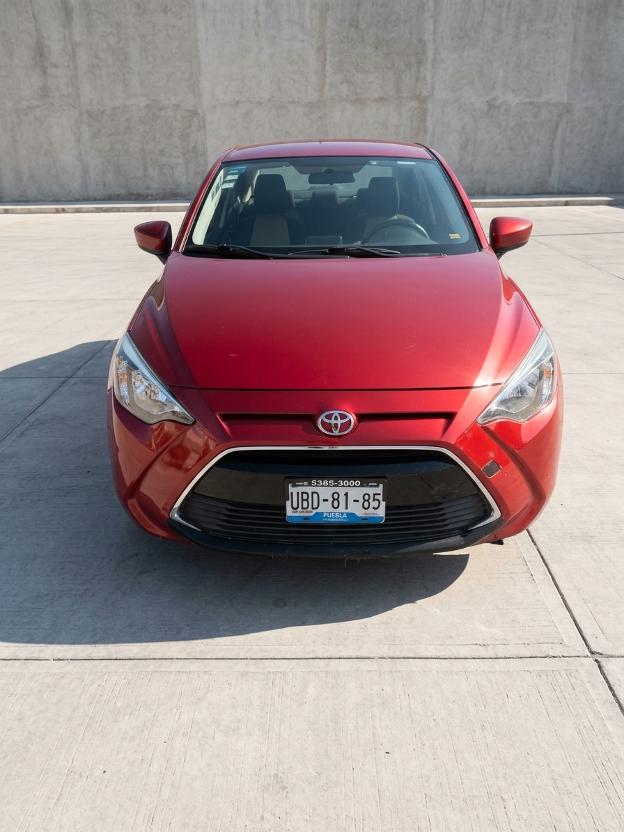 2016 Toyota Yaris R