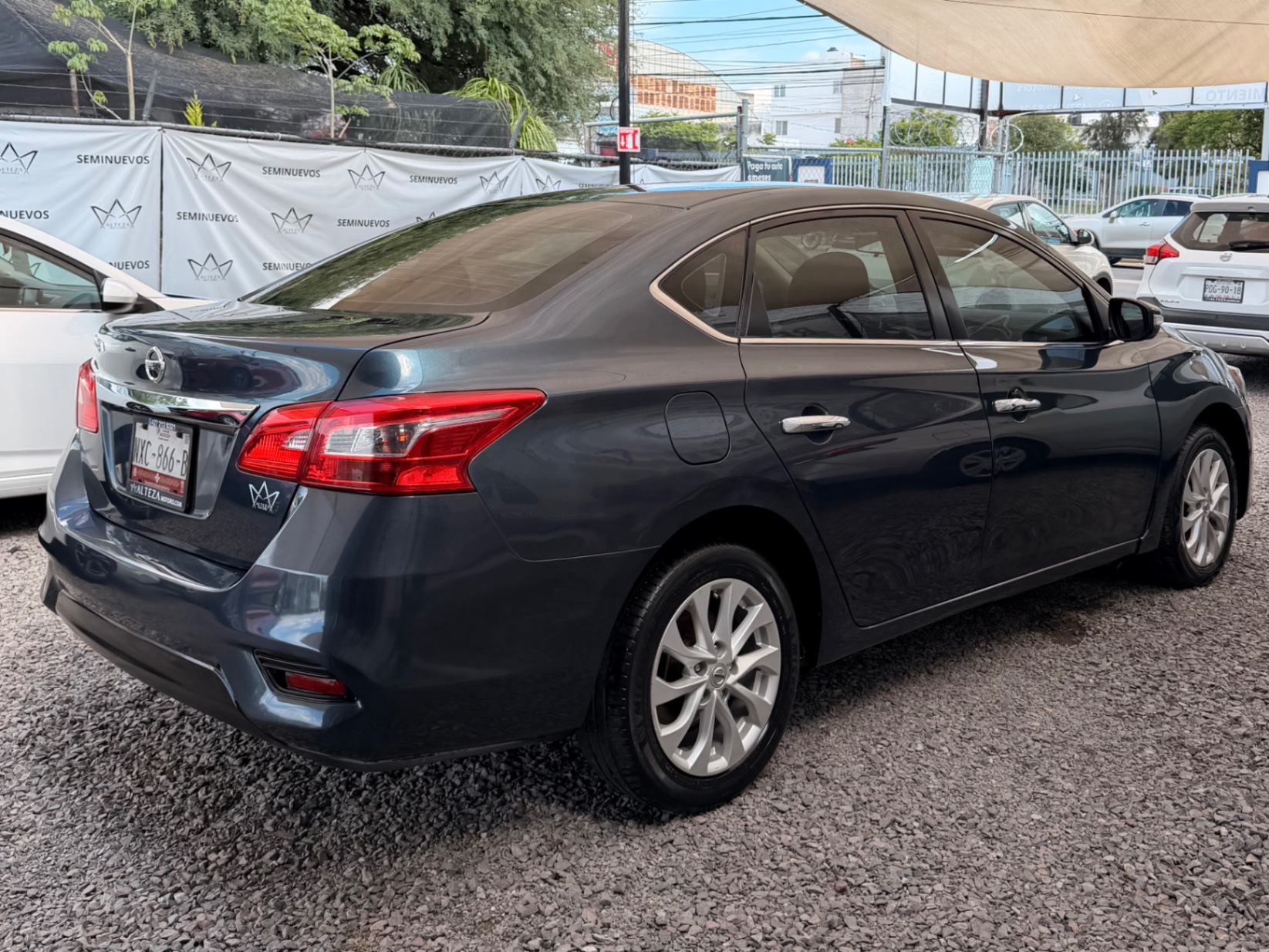 2018 Nissan Sentra Advance Mt miniatura 3