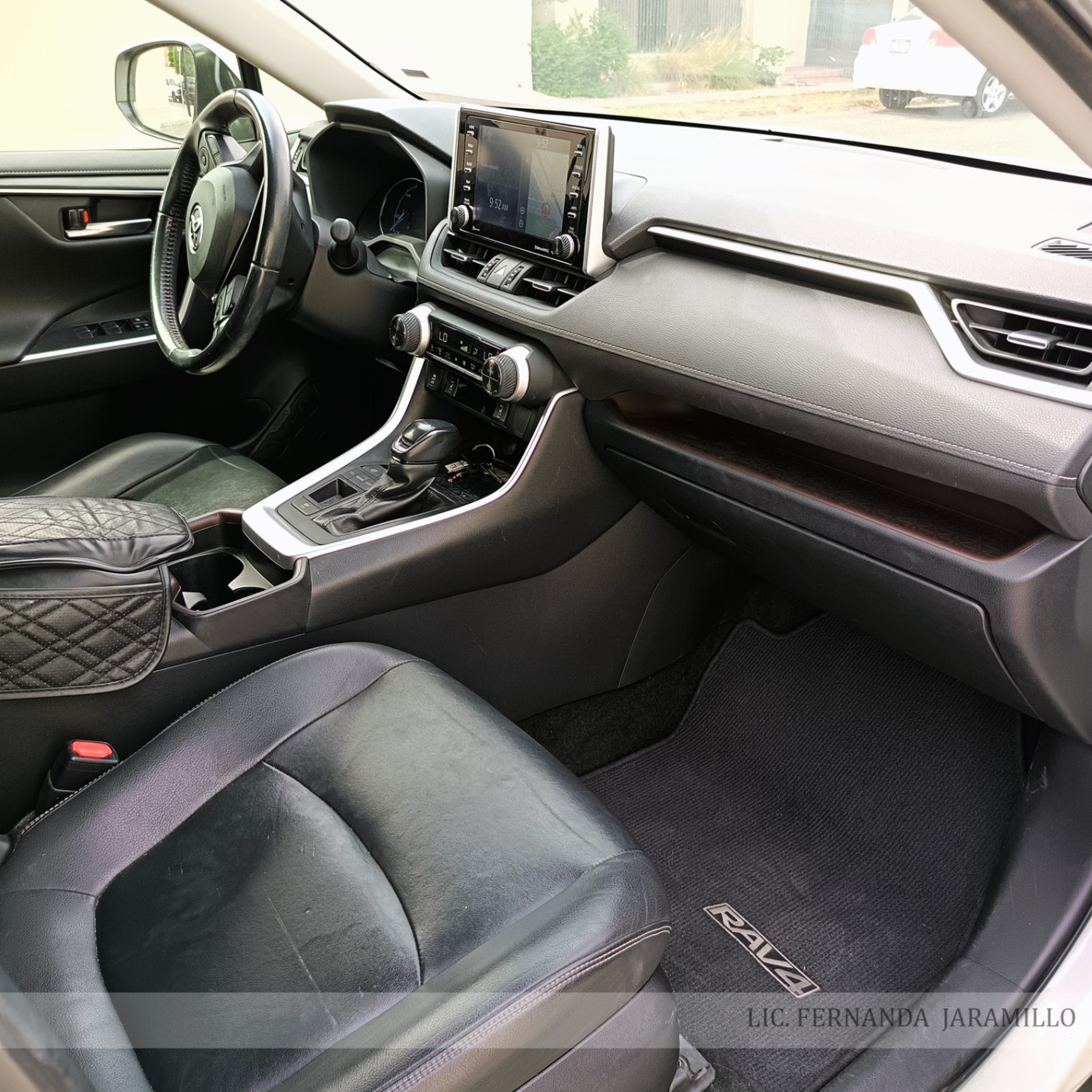 2019 Toyota RAV4 LIMITED HYBRID foto 9