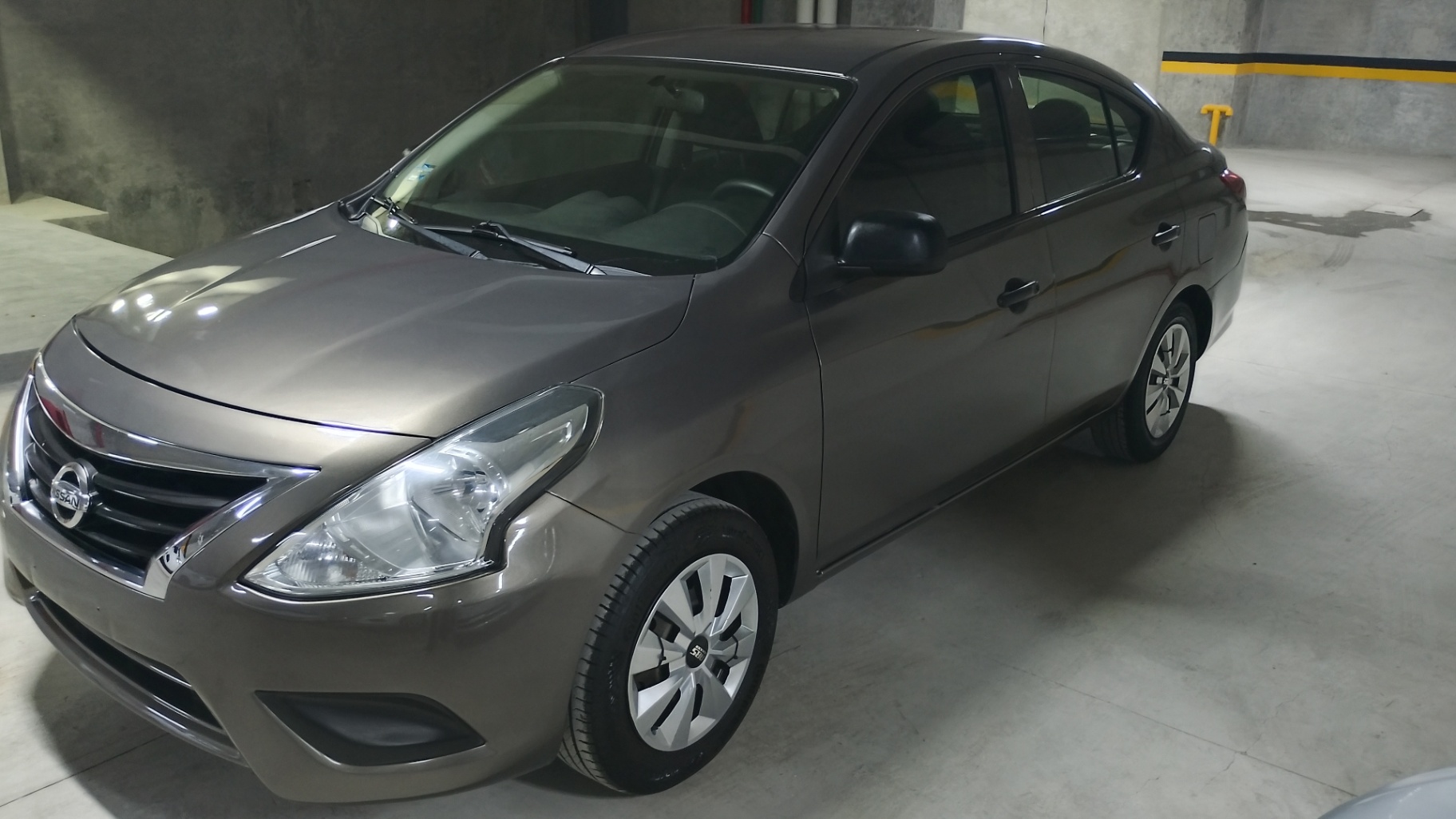 Nissan VERSA V-DRIVE 2020