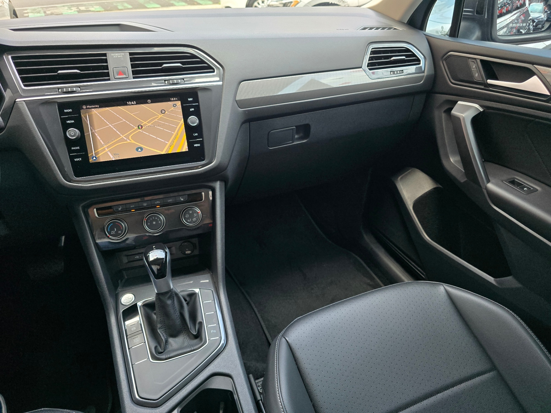 Volkswagen Tiguan Comfortline - imagen 12