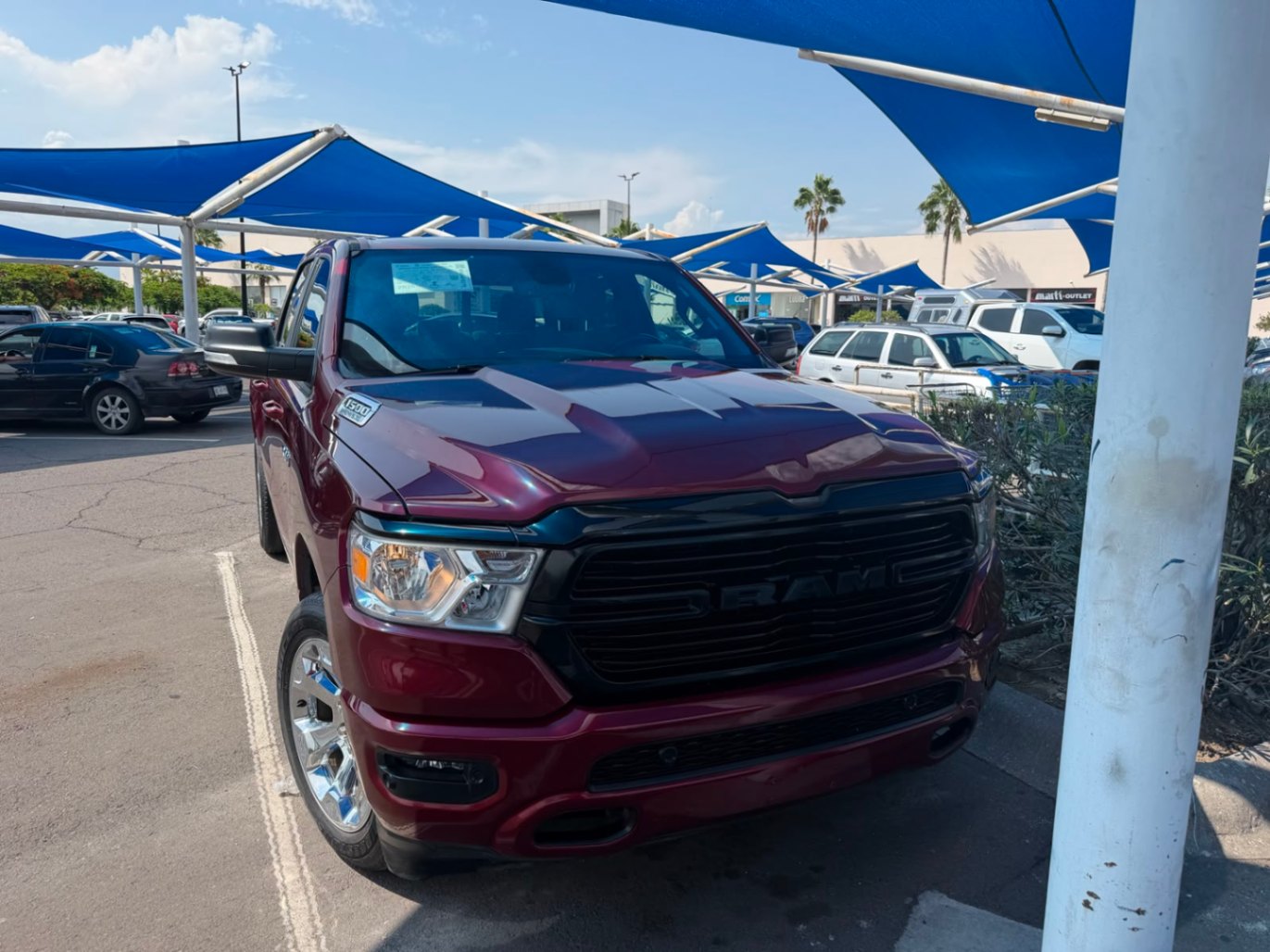 RAM 1500 2021 thumbnail 4