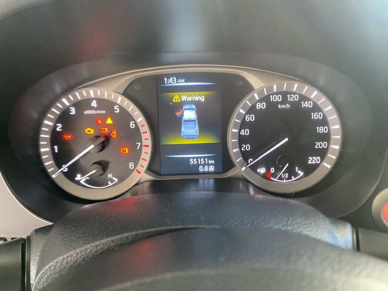 2020 Nissan Frontier Platinum LE thumbnail 8