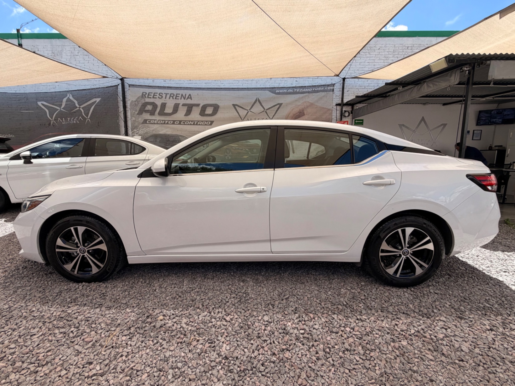 2021 Nissan Sentra Sense Aut  miniatura 3