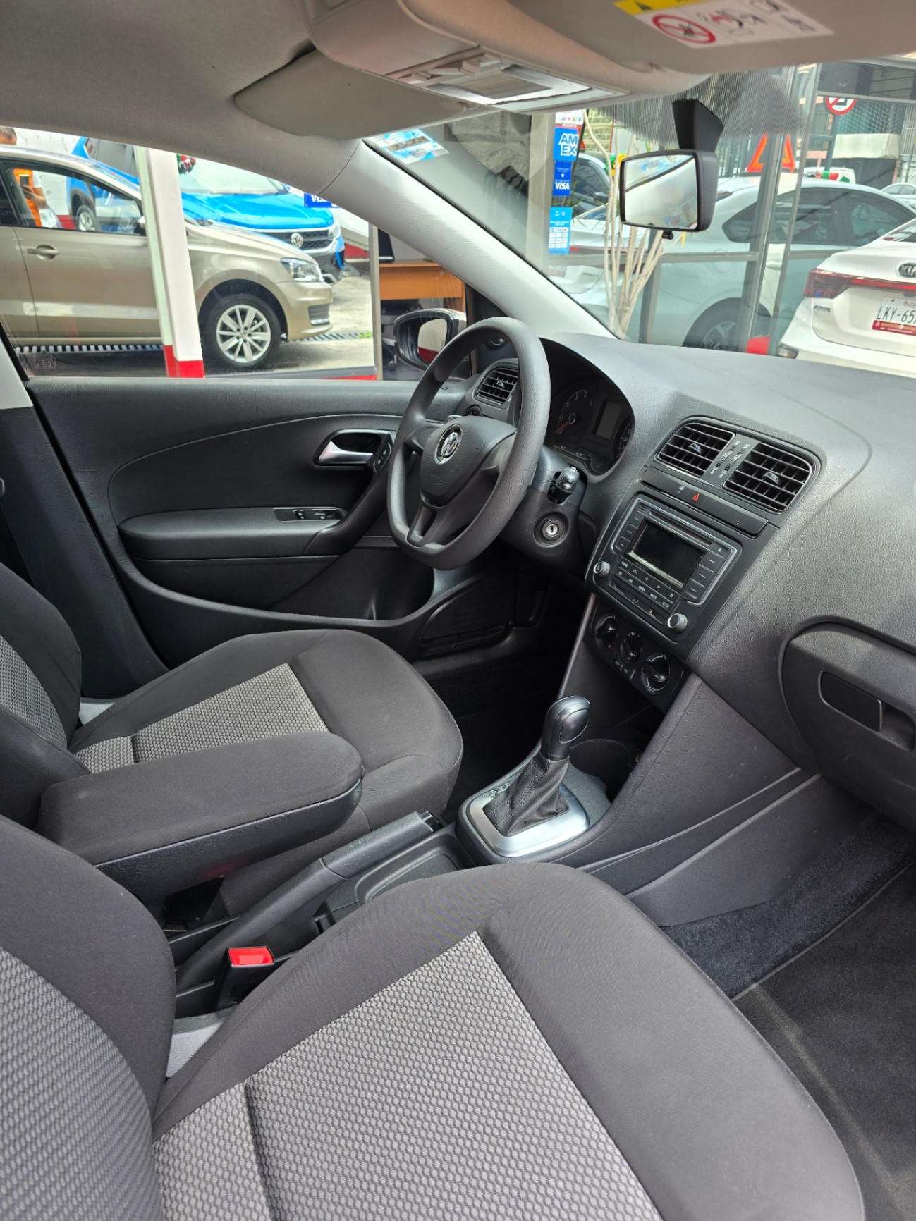 Volkswagen Vento - imagen 8