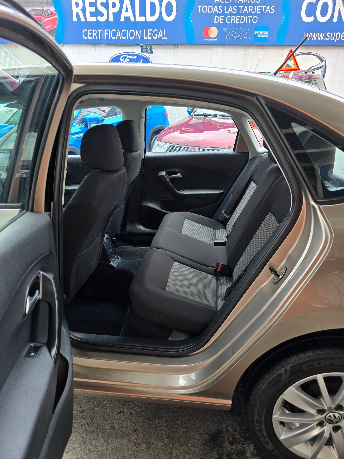 Volkswagen Vento - imagen 9