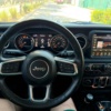 Jeep Wrangler Sahara 2023 seminuevo en Culiacán — $920,000 thumbnail 9